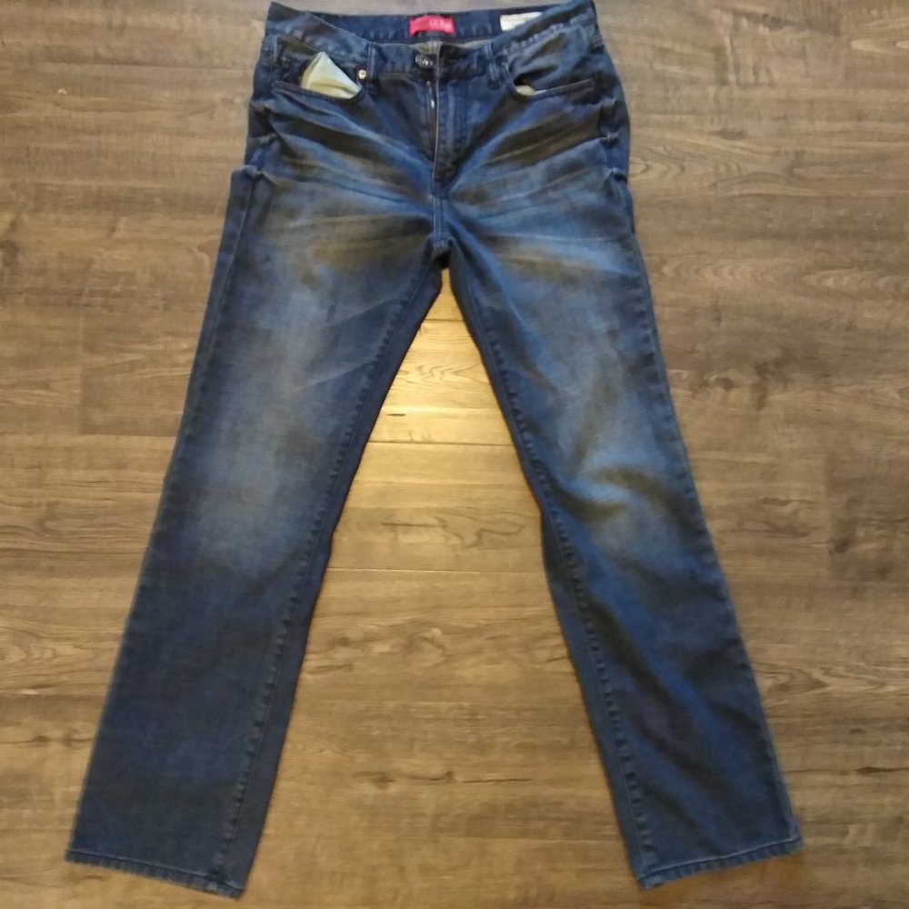 Guess Dark Wash Crescent Straight Fit